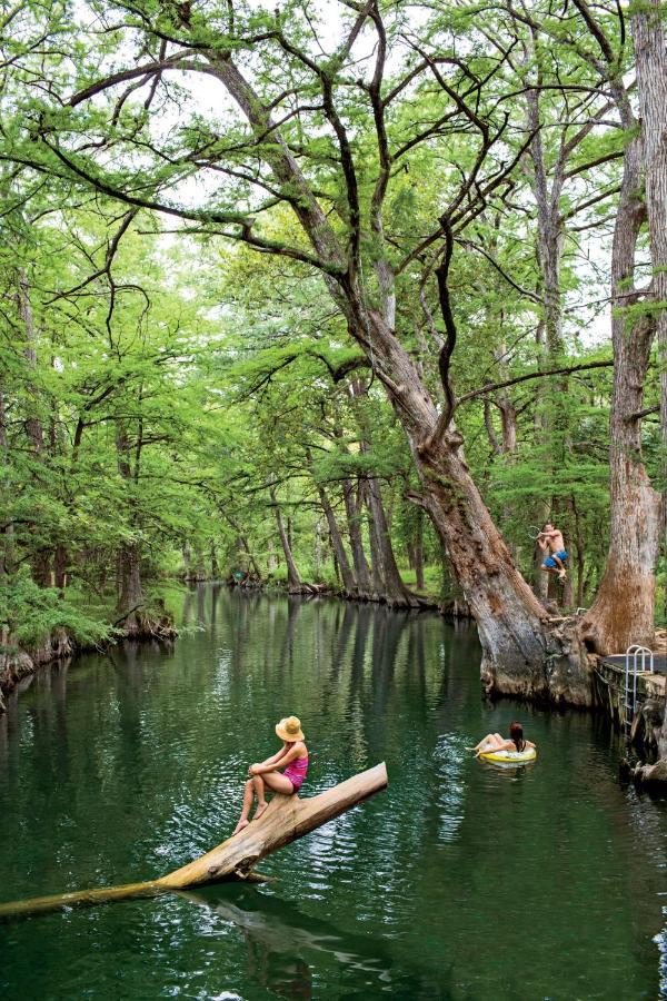 Hill Country Haute N Haus Relax And Renew Fischer ภายนอก รูปภาพ