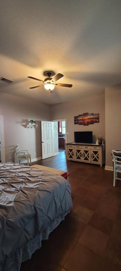 Hill Country Haute N Haus Relax And Renew Fischer ภายนอก รูปภาพ